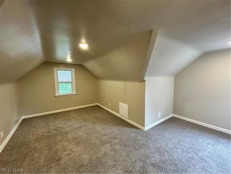 13099 Cedar Road Cleveland Heights OH 44118