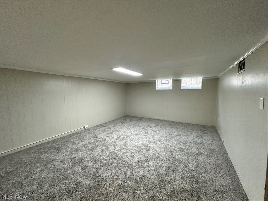 13099 Cedar Road Cleveland Heights OH 44118