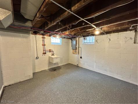 13099 Cedar Road Cleveland Heights OH 44118