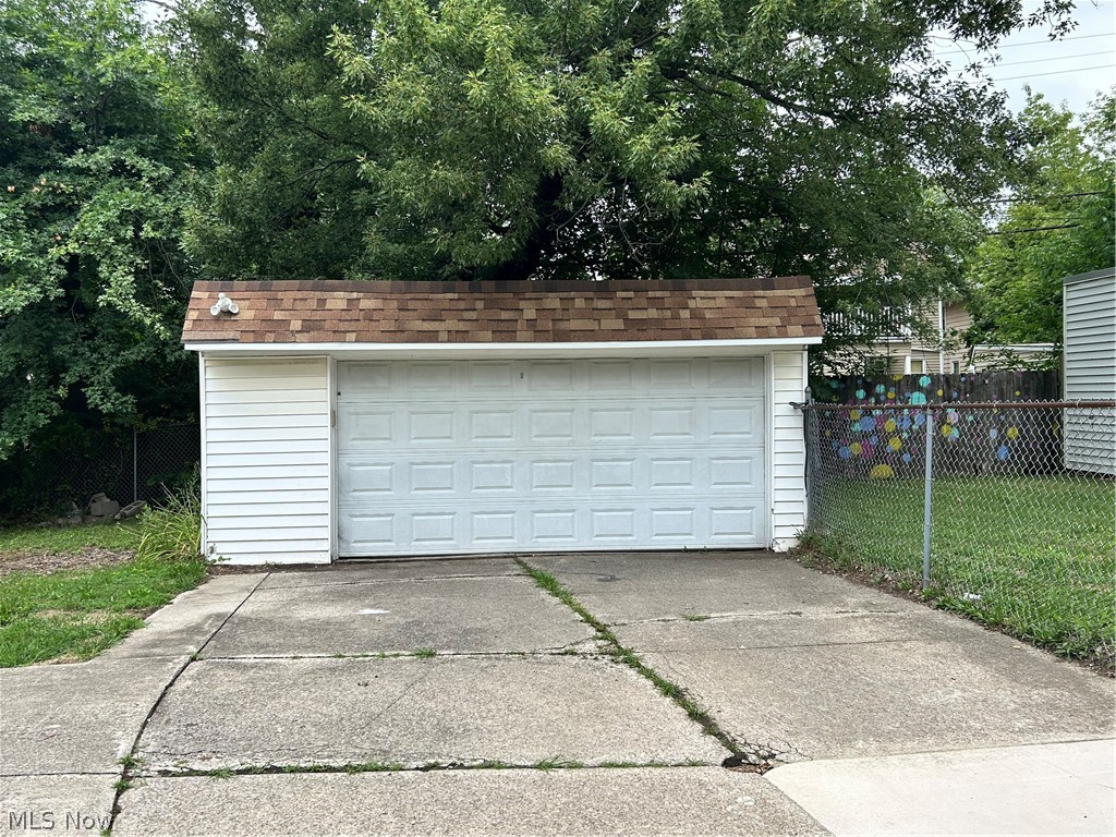 13099 Cedar Road Cleveland Heights OH 44118