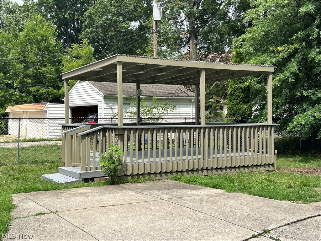 13099 Cedar Road Cleveland Heights OH 44118