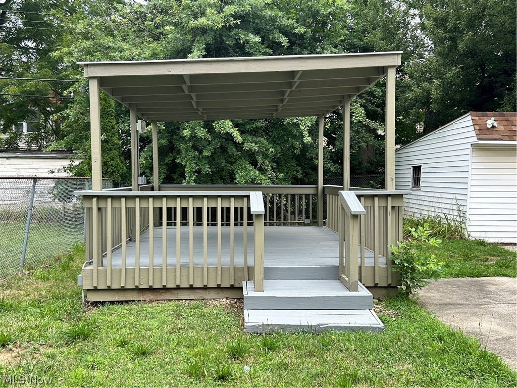 13099 Cedar Road Cleveland Heights OH 44118