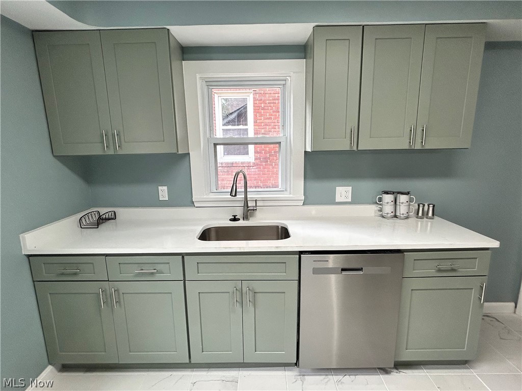 13099 Cedar Road Cleveland Heights OH 44118
