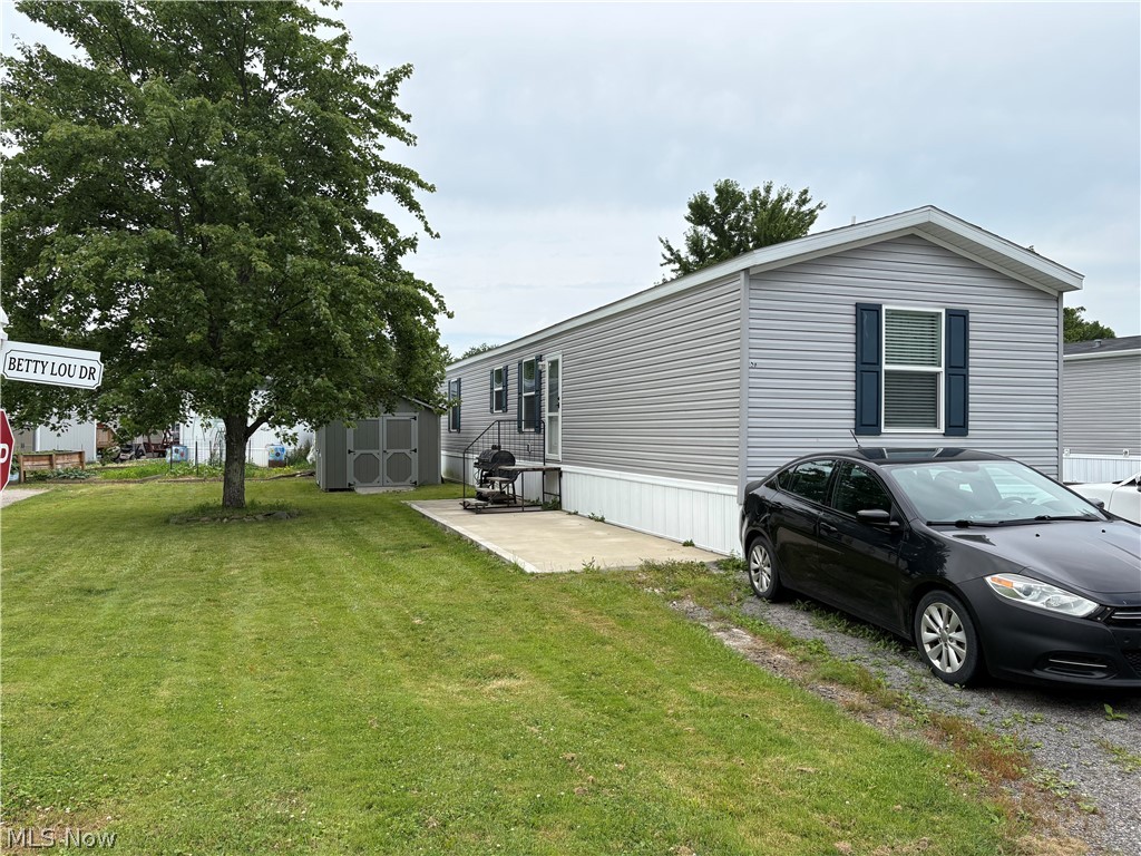 58 Betty Lou Drive Middlefield OH 44062