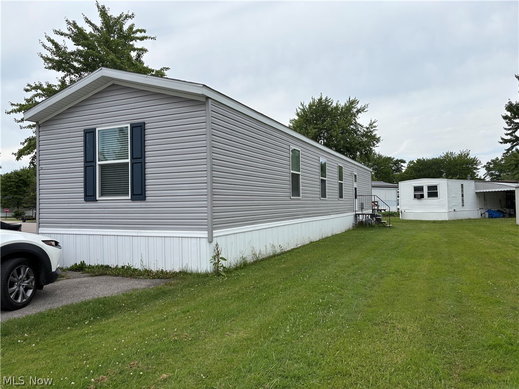 58 Betty Lou Drive Middlefield OH 44062