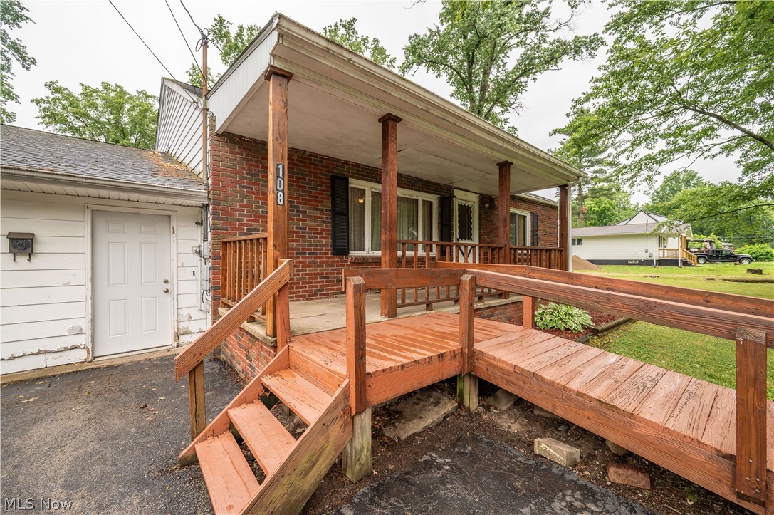 108 Fairlawn Avenue Niles OH 44446