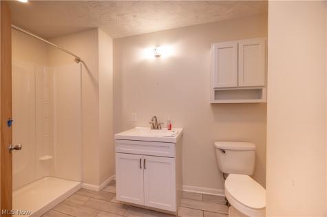 108 Fairlawn Avenue Niles OH 44446