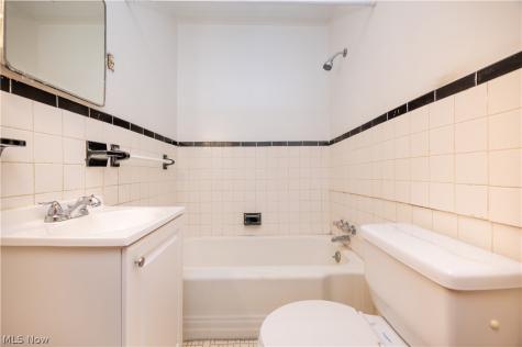 108 Fairlawn Avenue Niles OH 44446