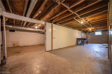 108 Fairlawn Avenue Niles OH 44446
