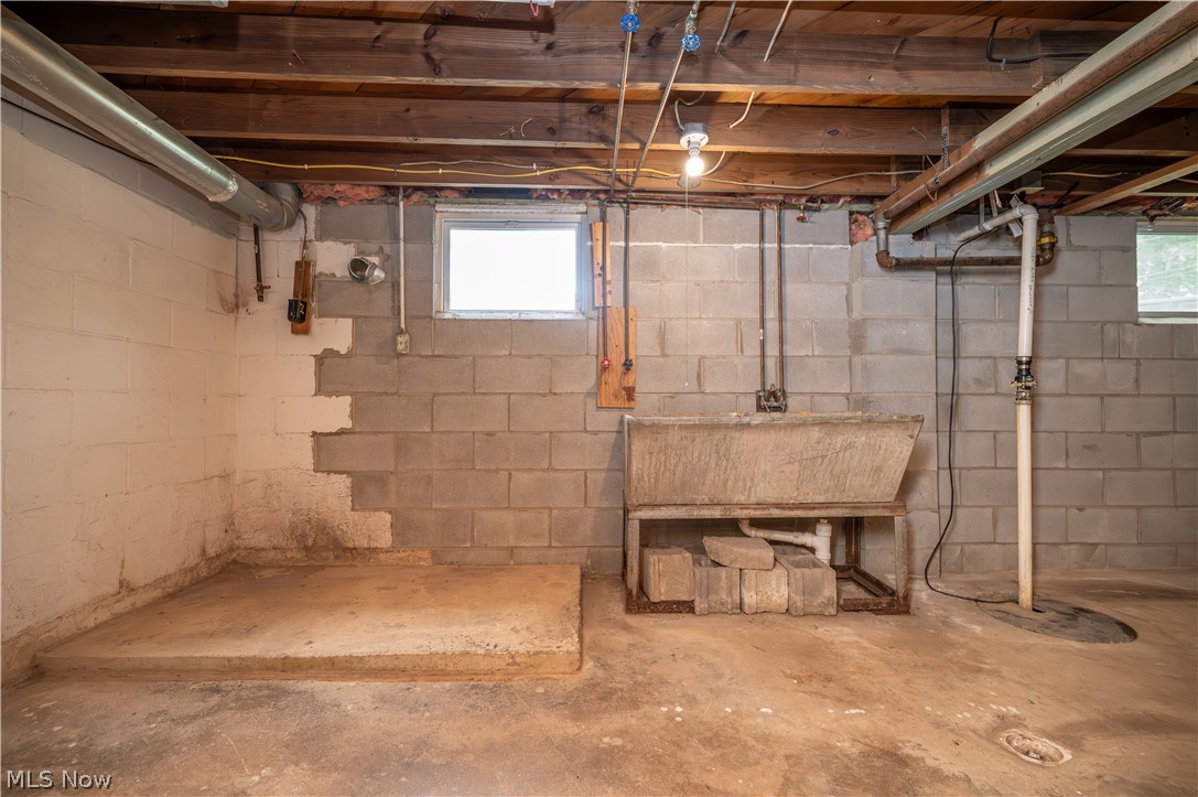 108 Fairlawn Avenue Niles OH 44446