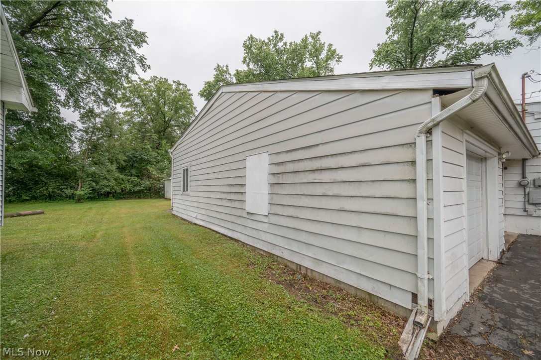 108 Fairlawn Avenue Niles OH 44446