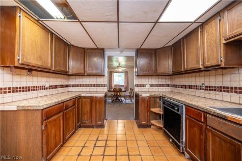 108 Fairlawn Avenue Niles OH 44446