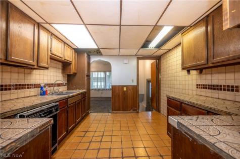 108 Fairlawn Avenue Niles OH 44446
