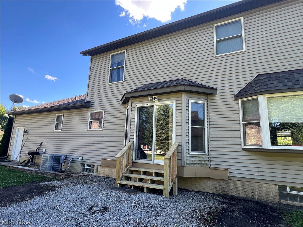 187 Kingsbury Point Madison OH 44057