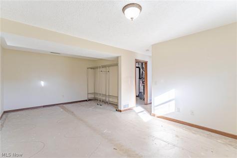 377 25th Street NW Massillon OH 44647