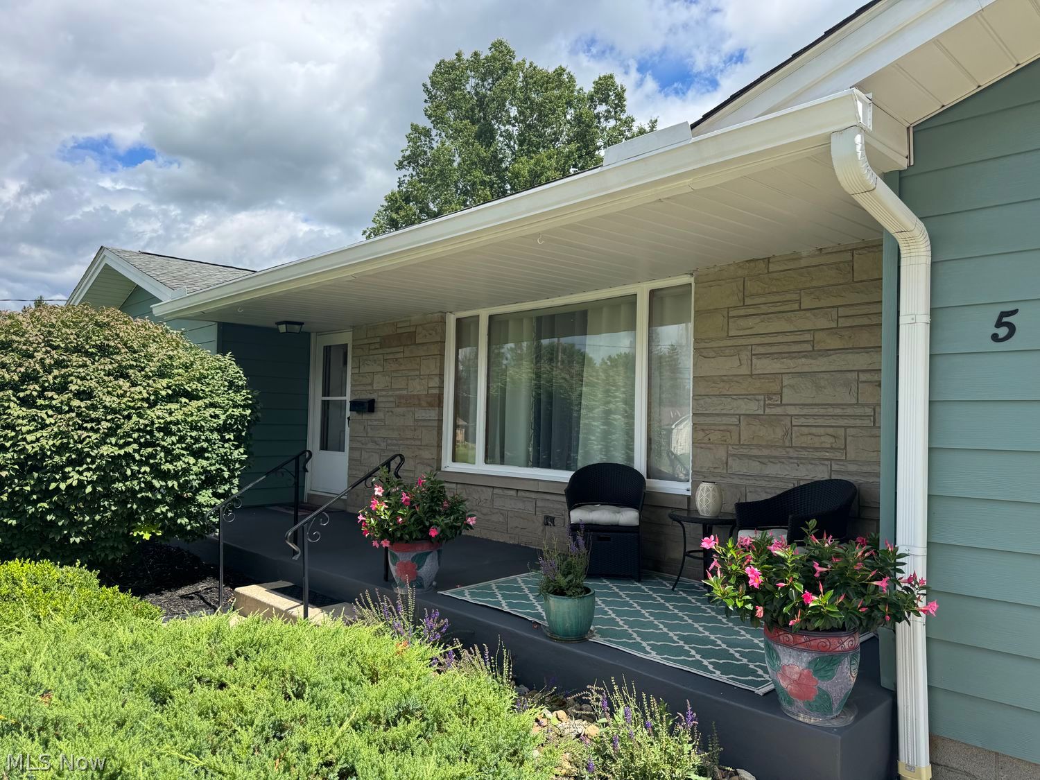 521 Cynthia Drive Campbell OH 44405