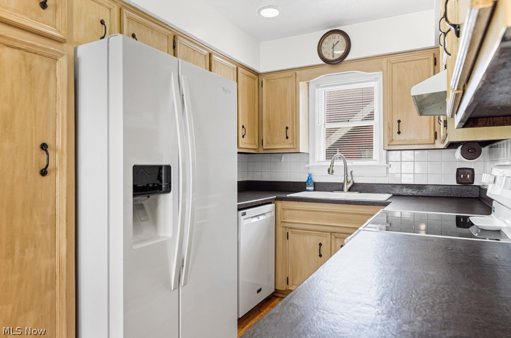 1392 Indianola Avenue Akron OH 44305