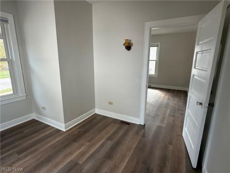 122 Bellfield Avenue Elyria OH 44035
