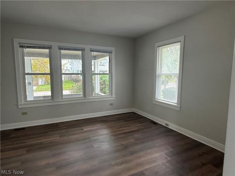 122 Bellfield Avenue Elyria OH 44035
