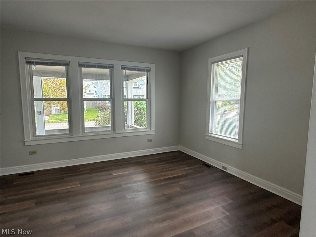 122 Bellfield Avenue Elyria OH 44035