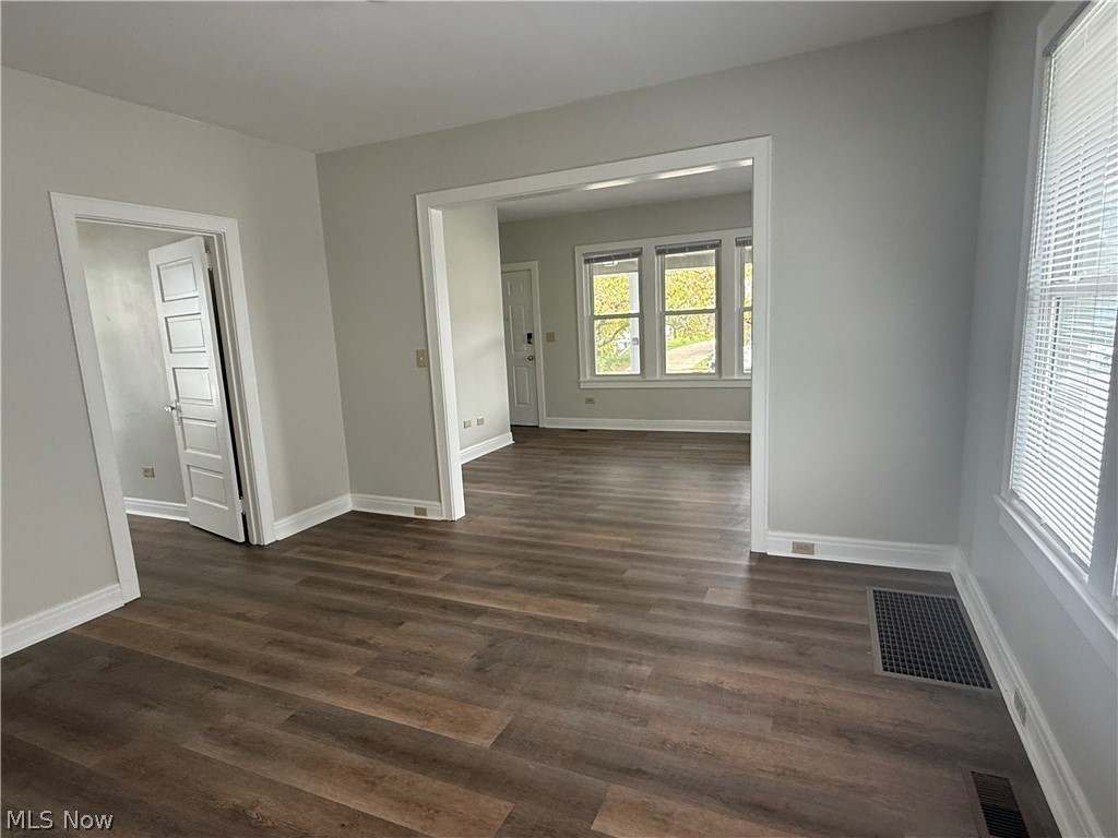 122 Bellfield Avenue Elyria OH 44035