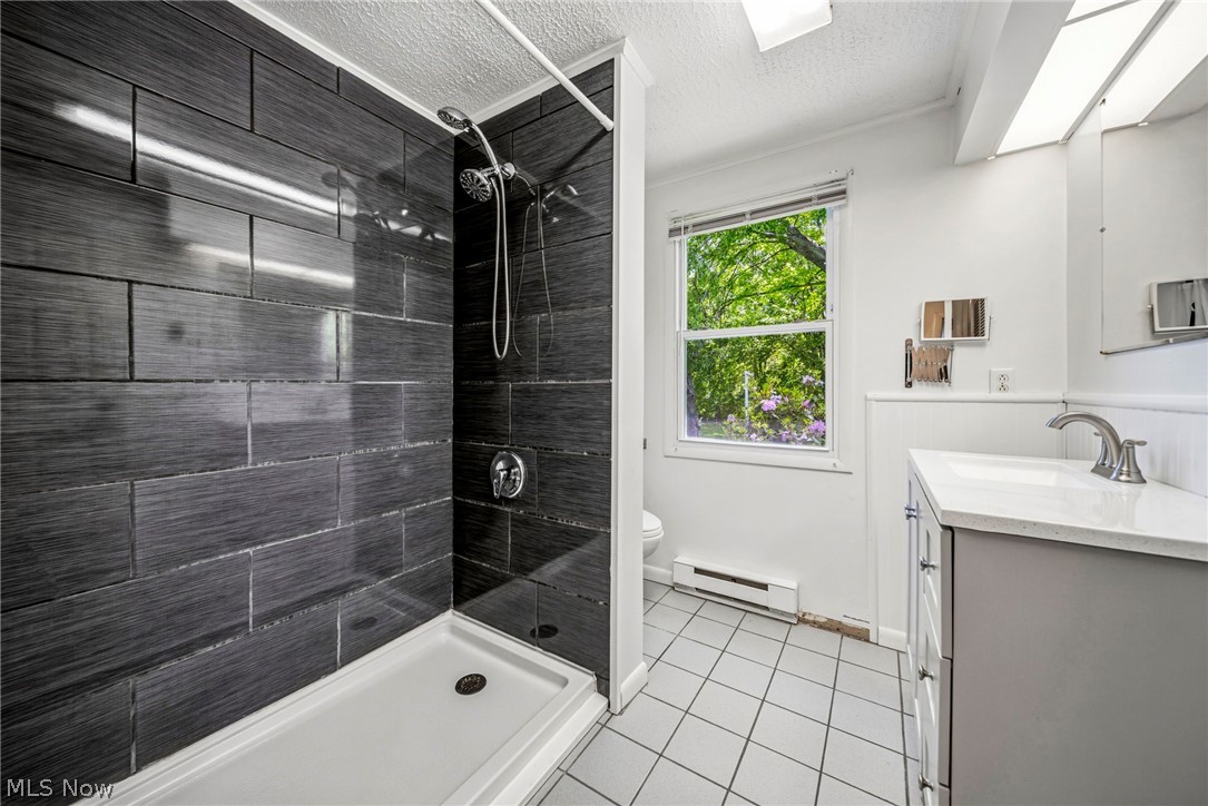 8451 Clay Street Montville OH 44064