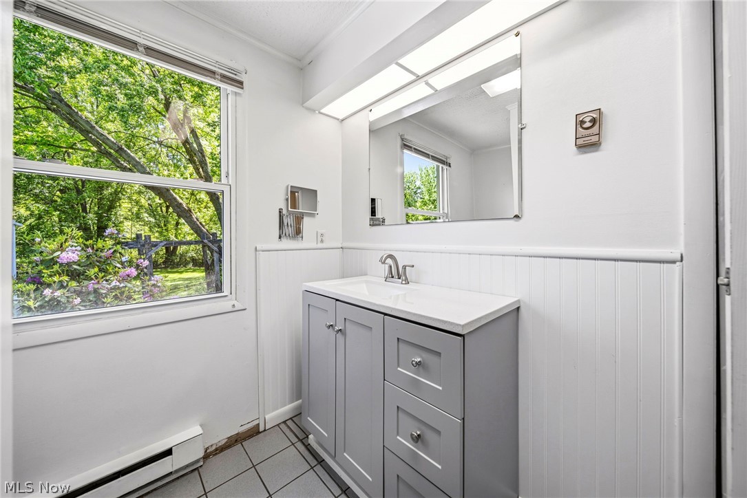 8451 Clay Street Montville OH 44064