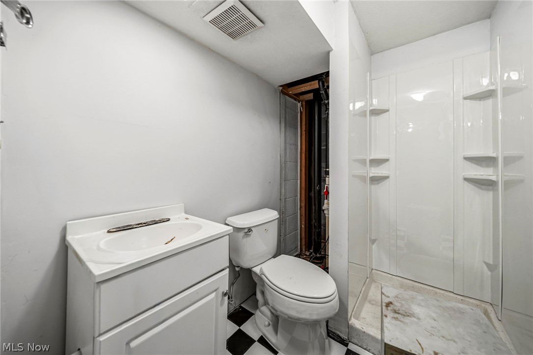 8451 Clay Street Montville OH 44064