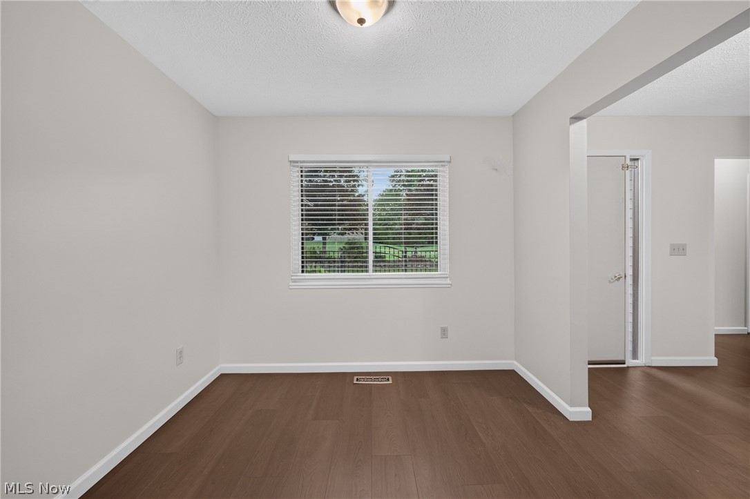 19029 Hunters Pointe Drive Strongsville OH 44136