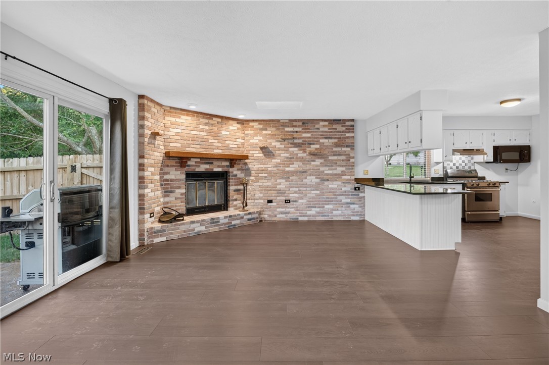 19029 Hunters Pointe Drive Strongsville OH 44136