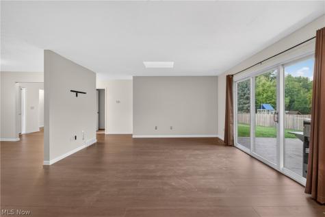 19029 Hunters Pointe Drive Strongsville OH 44136