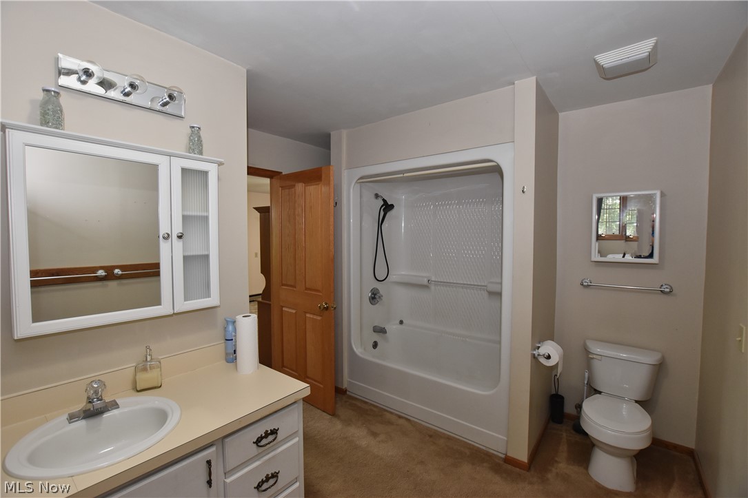 7923 Lakeview Drive SW Carrollton OH 44615