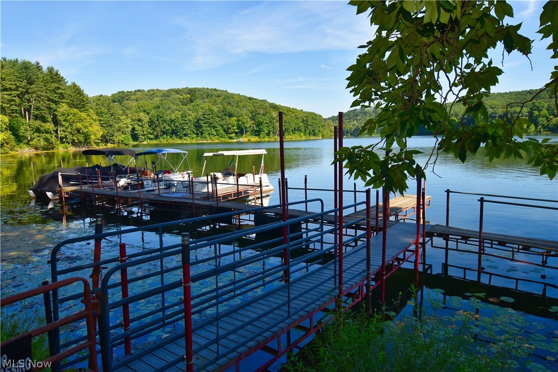 7923 Lakeview Drive SW Carrollton OH 44615