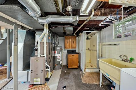 1815 Daniels Avenue Akron OH 44312