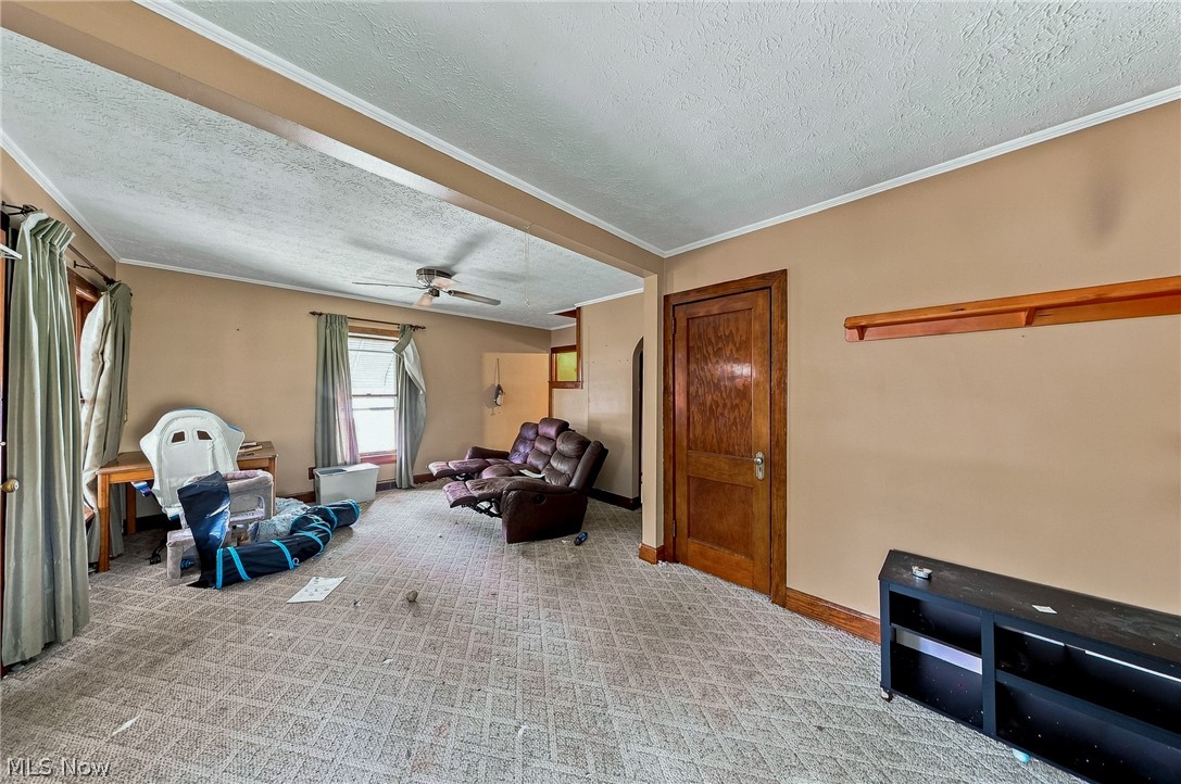 1815 Daniels Avenue Akron OH 44312