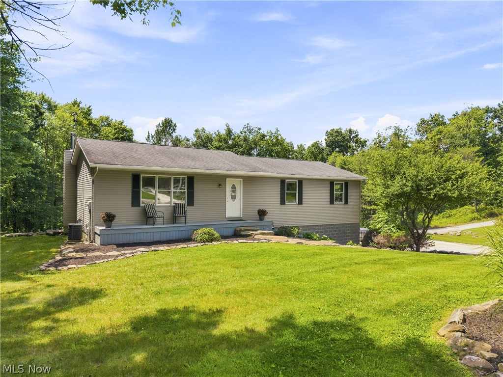 4190 Waynesburg Road NW Carrollton OH 44615