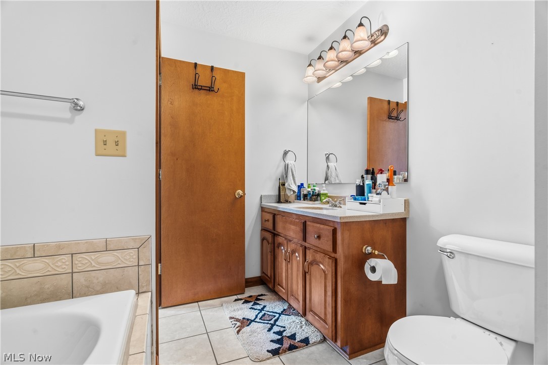 4190 Waynesburg Road NW Carrollton OH 44615