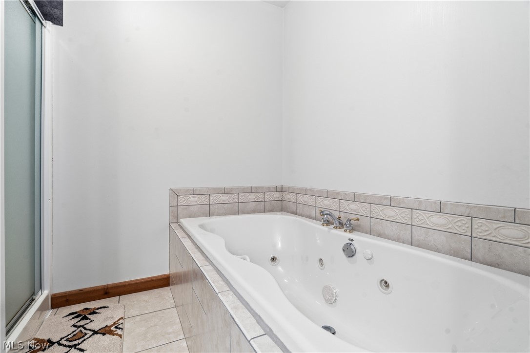 4190 Waynesburg Road NW Carrollton OH 44615