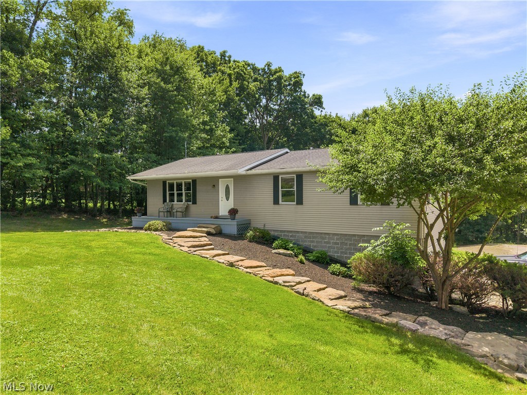 4190 Waynesburg Road NW Carrollton OH 44615