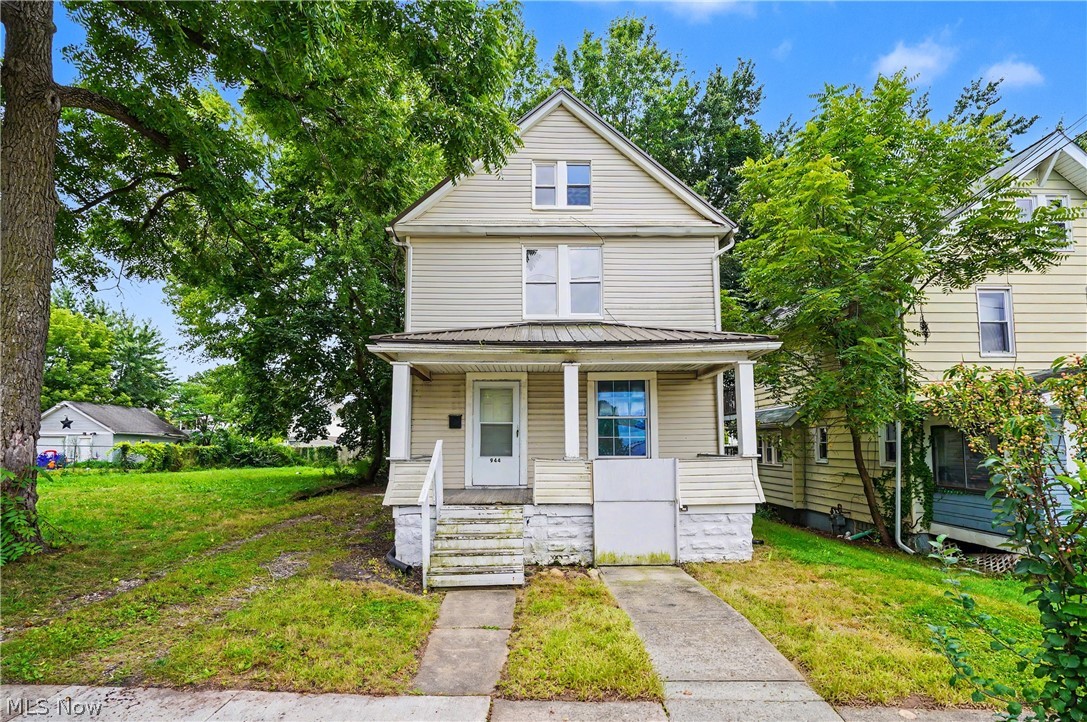 944 Redfern Avenue Akron OH 44314