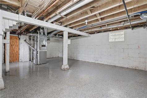 944 Redfern Avenue Akron OH 44314