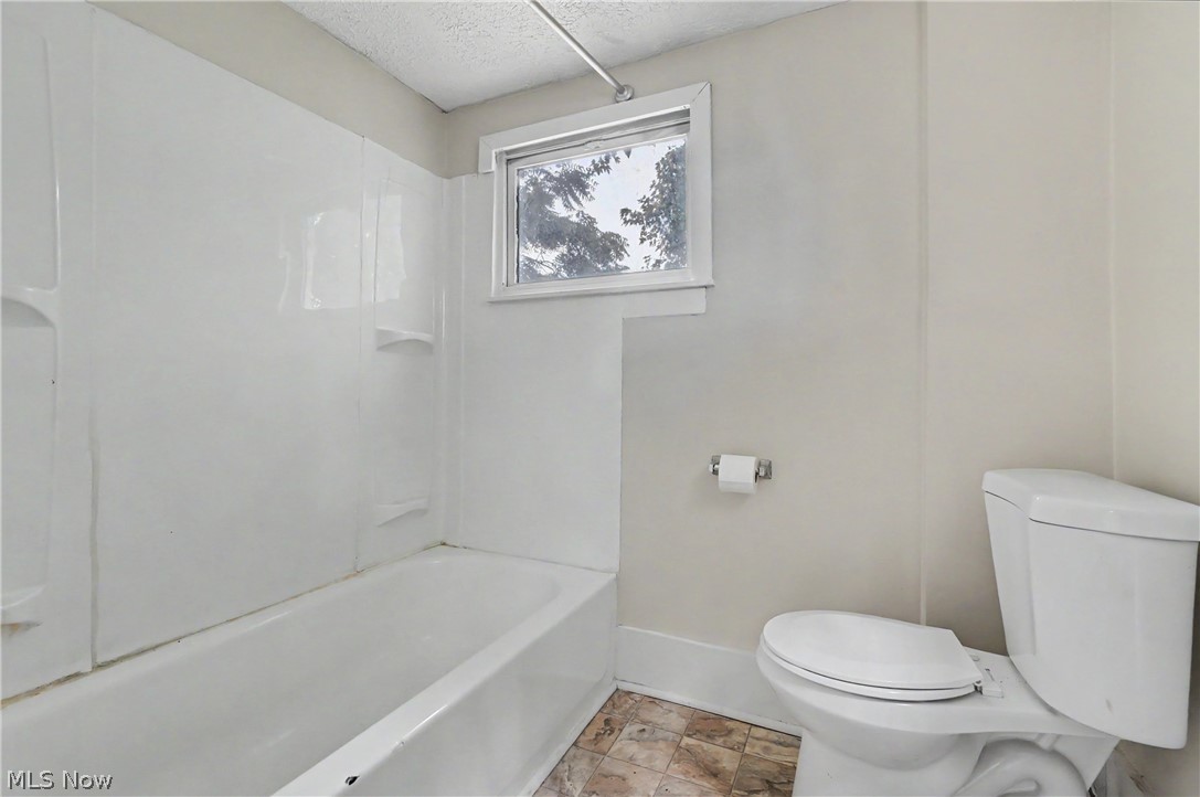 944 Redfern Avenue Akron OH 44314