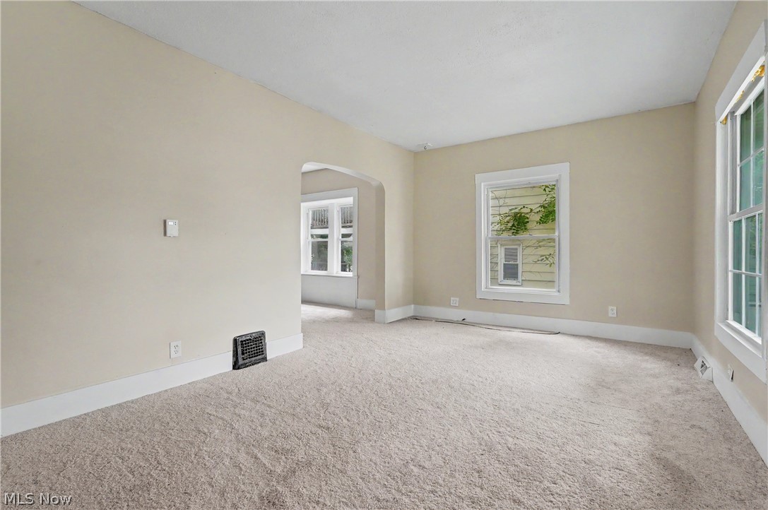 944 Redfern Avenue Akron OH 44314