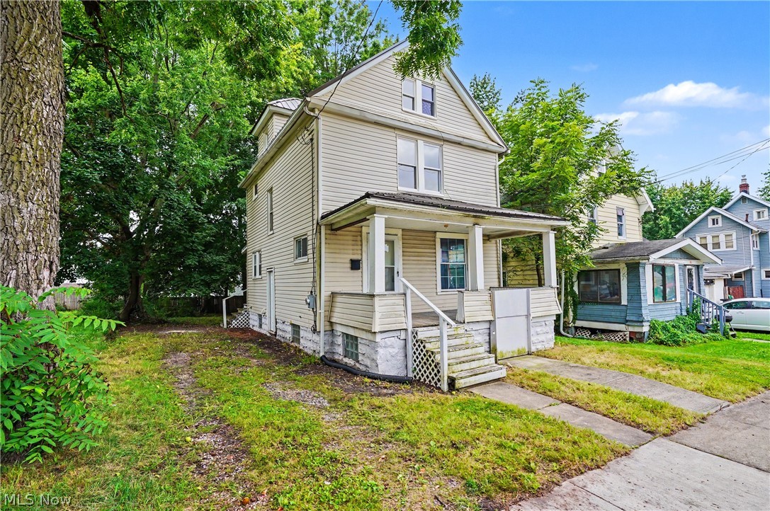944 Redfern Avenue Akron OH 44314