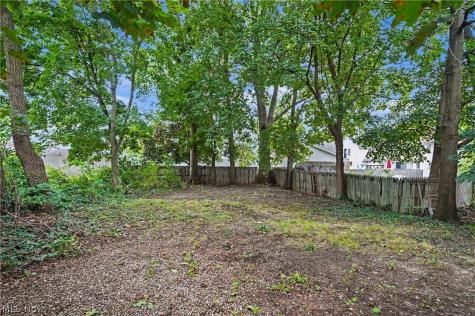 944 Redfern Avenue Akron OH 44314