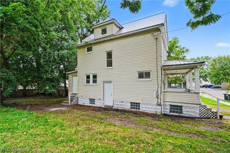 944 Redfern Avenue Akron OH 44314