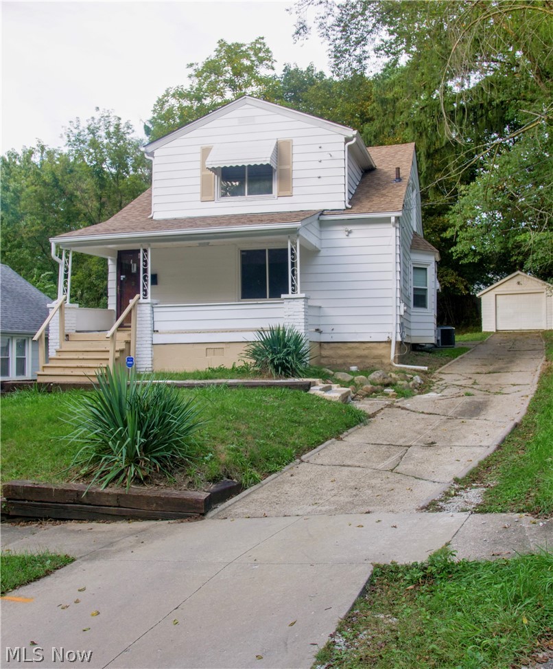 723 Grifton Avenue Akron OH 44305