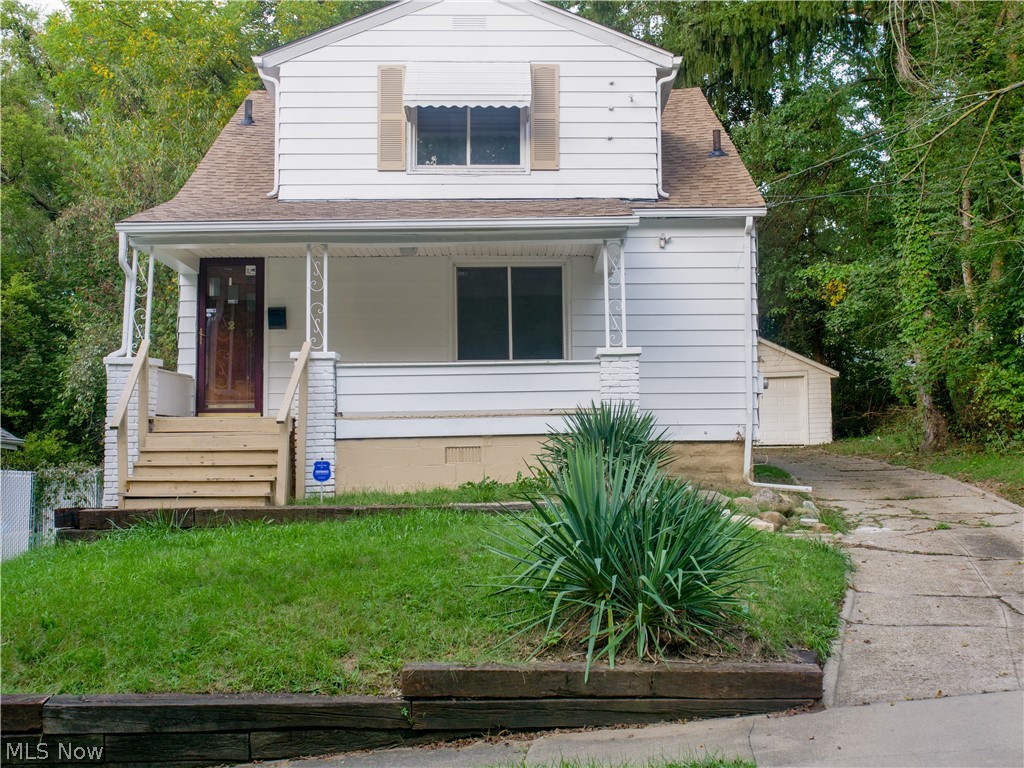 723 Grifton Avenue Akron OH 44305
