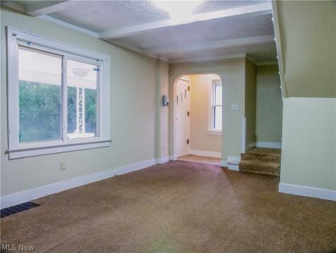 723 Grifton Avenue Akron OH 44305