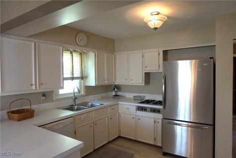 3114 W Edgerton Road Silver Lake OH 44224